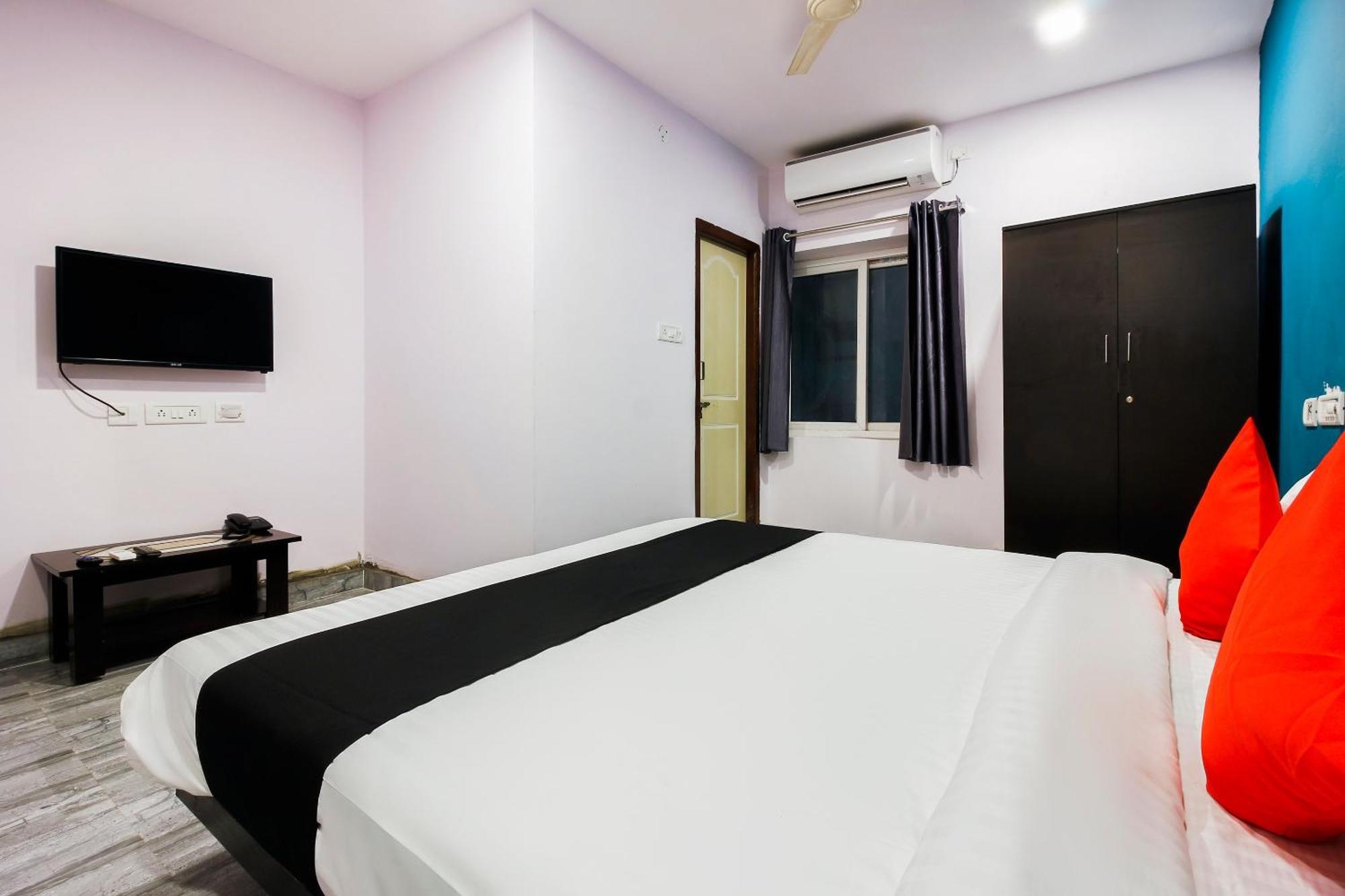 Capital O Che Sigma Hotel Sururnagar Exterior photo