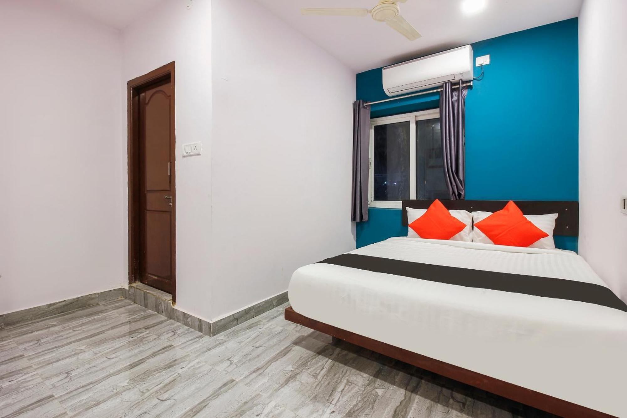 Capital O Che Sigma Hotel Sururnagar Exterior photo