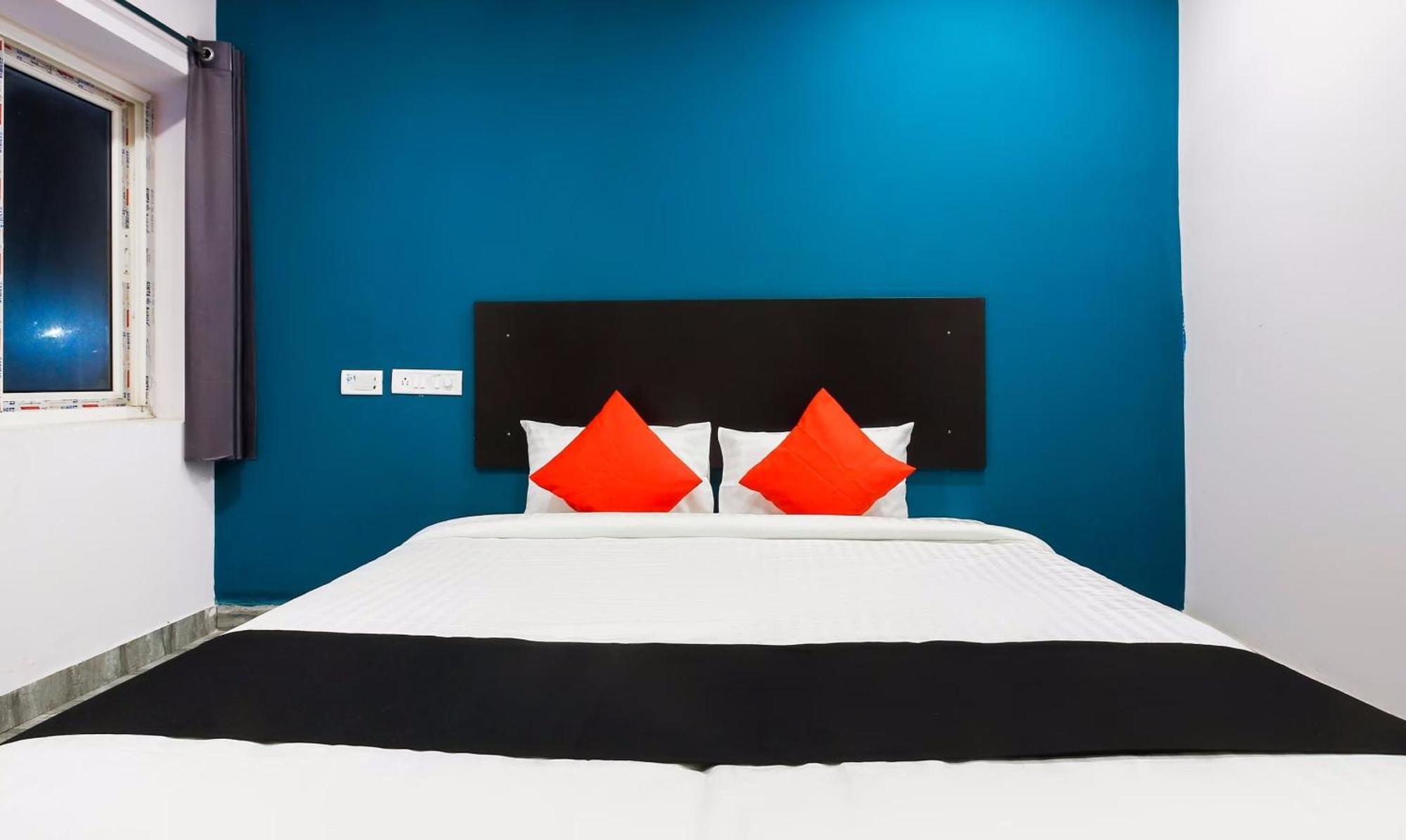 Capital O Che Sigma Hotel Sururnagar Exterior photo