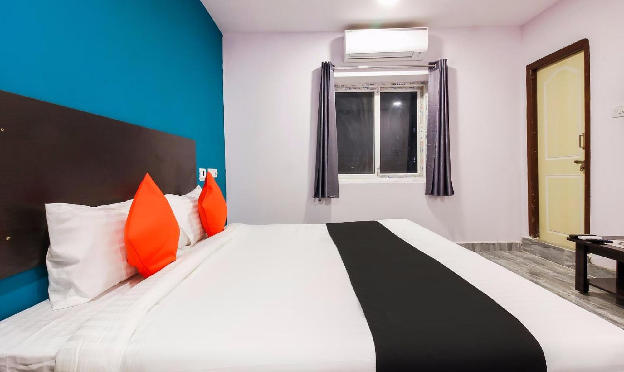 Capital O Che Sigma Hotel Sururnagar Exterior photo