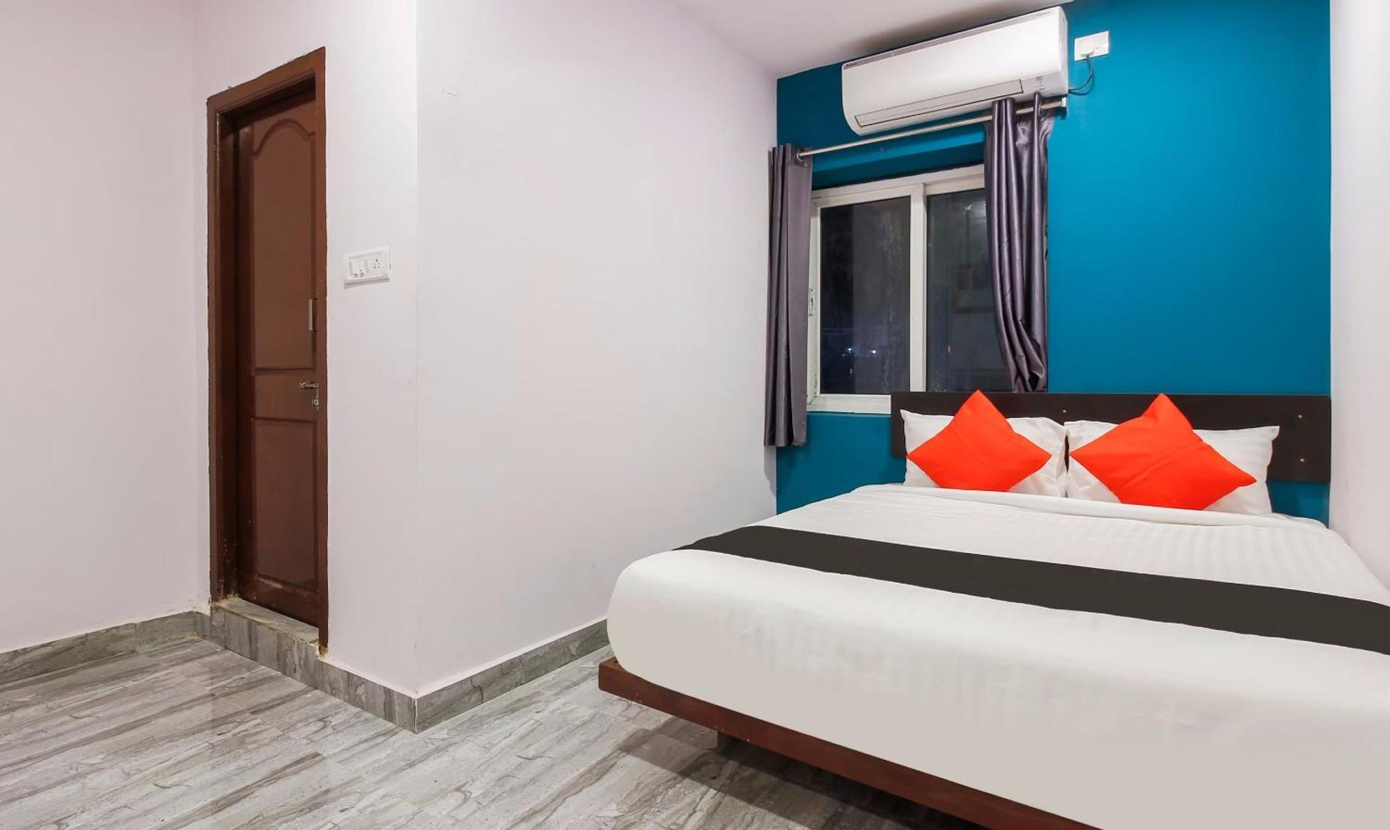 Capital O Che Sigma Hotel Sururnagar Exterior photo